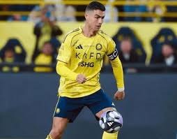 罗马诺：巴萨仍计划今夏签下右后卫，已与候选球员展开谈判